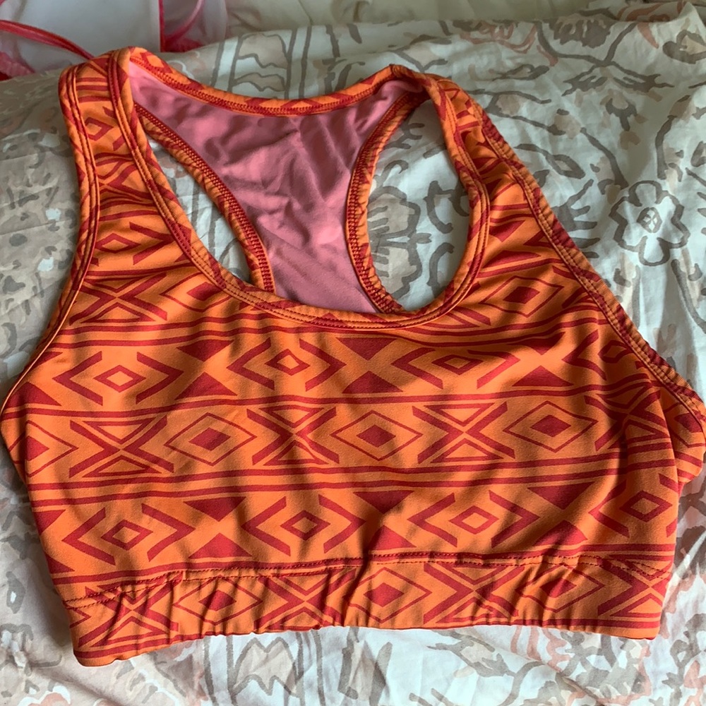 Sports bra